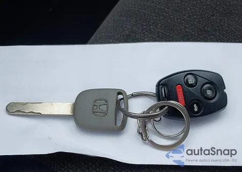 2010 Honda Accord 2.4 Lx-P from USA, damaged, VIN 1HGCP2F45AA139536